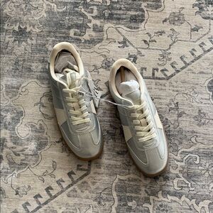 Zara Gray and Cream Sneakers with Retro Design